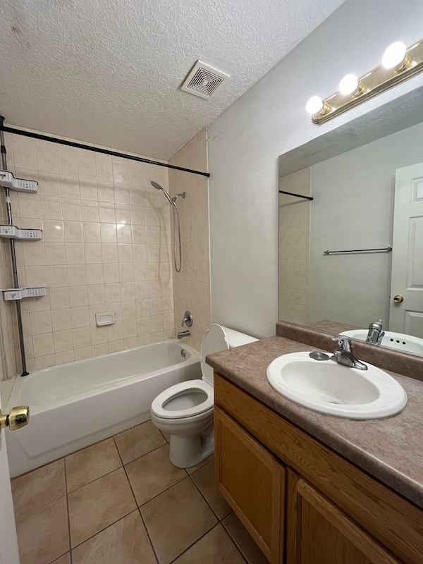 Building Photo - 1009 Walnut Dr