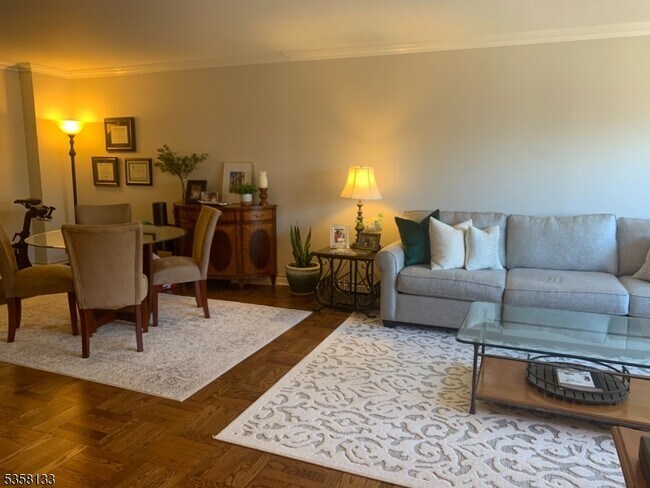 Foto del edificio - 415 Claremont Ave