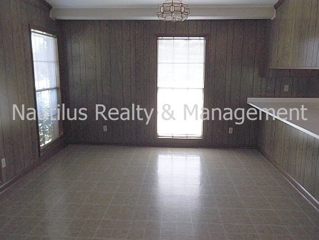 Building Photo - 55 Gulf View Dr