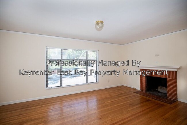 Building Photo - 2520 Hilgard Ave