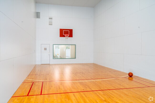 Gimnasio - Courts At Indian Canyon