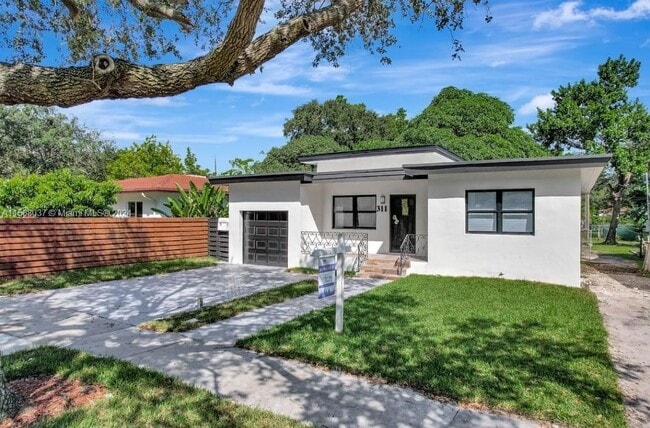 Foto del edificio - 311 NE 90th St