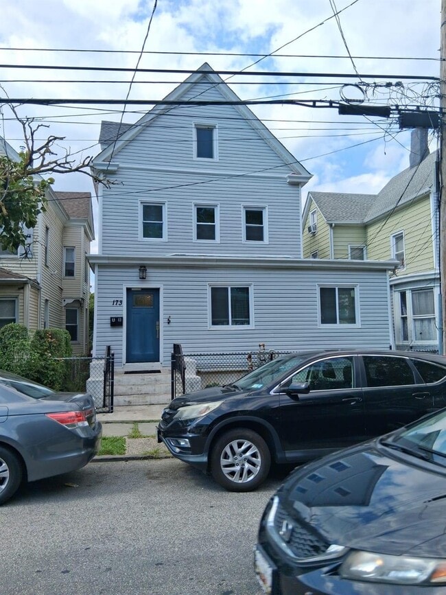 Building Photo - 173 Washington St