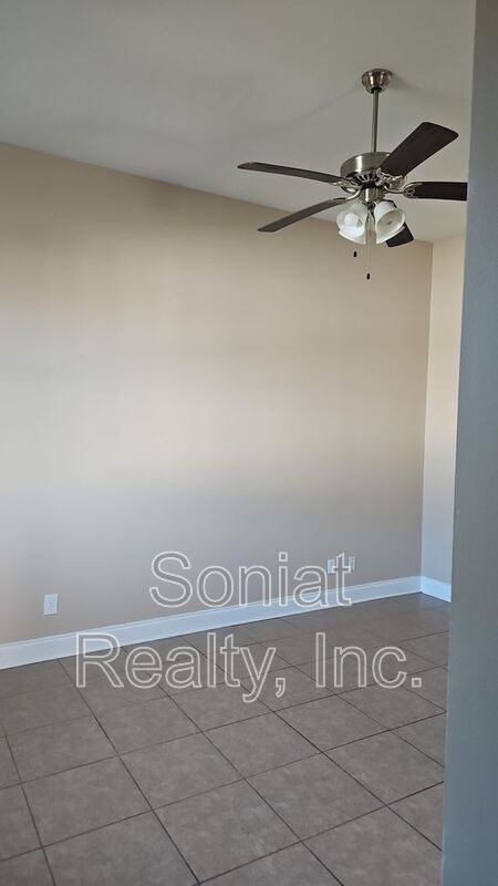 Building Photo - 3509 Hamburg St