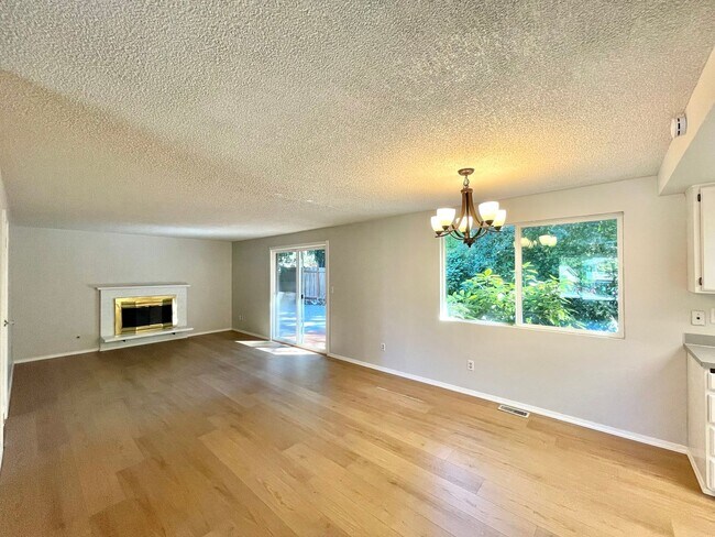 Foto del edificio - Great Home for rent