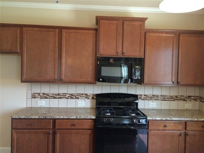 Foto del edificio - 736 Westmoreland Ln NE