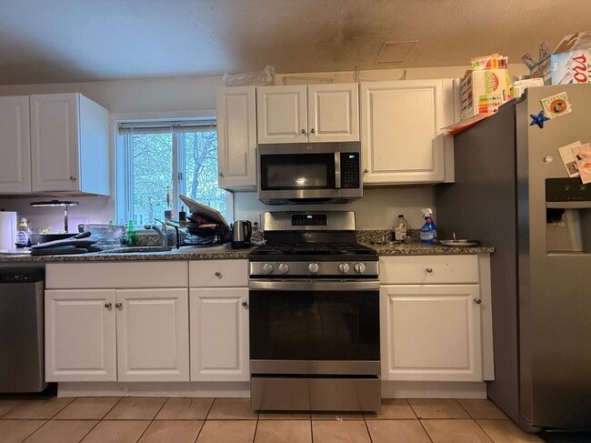 Foto del edificio - 235 Charles St