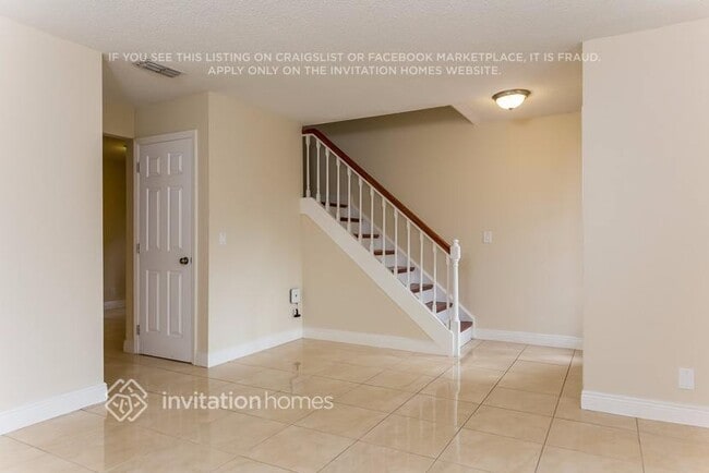 Foto del edificio - 5879 Rambler Rose Way