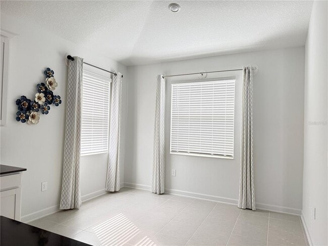 Building Photo - 7117 Dilly Lake Ave