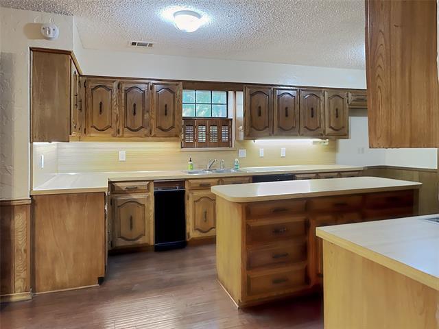 Building Photo - 205 Woodpark Ln