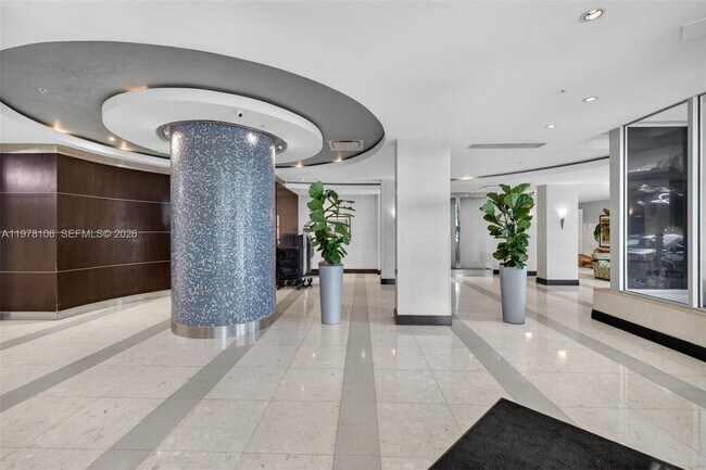 Foto del edificio - 3801 S Ocean Dr