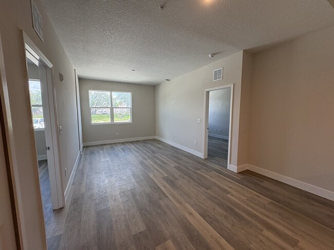 Building Photo - 4424 S Texas Ave