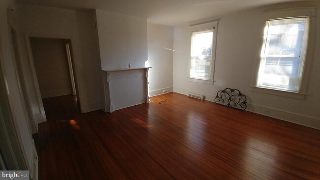 Foto del edificio - 8214 Lees Ridge Rd