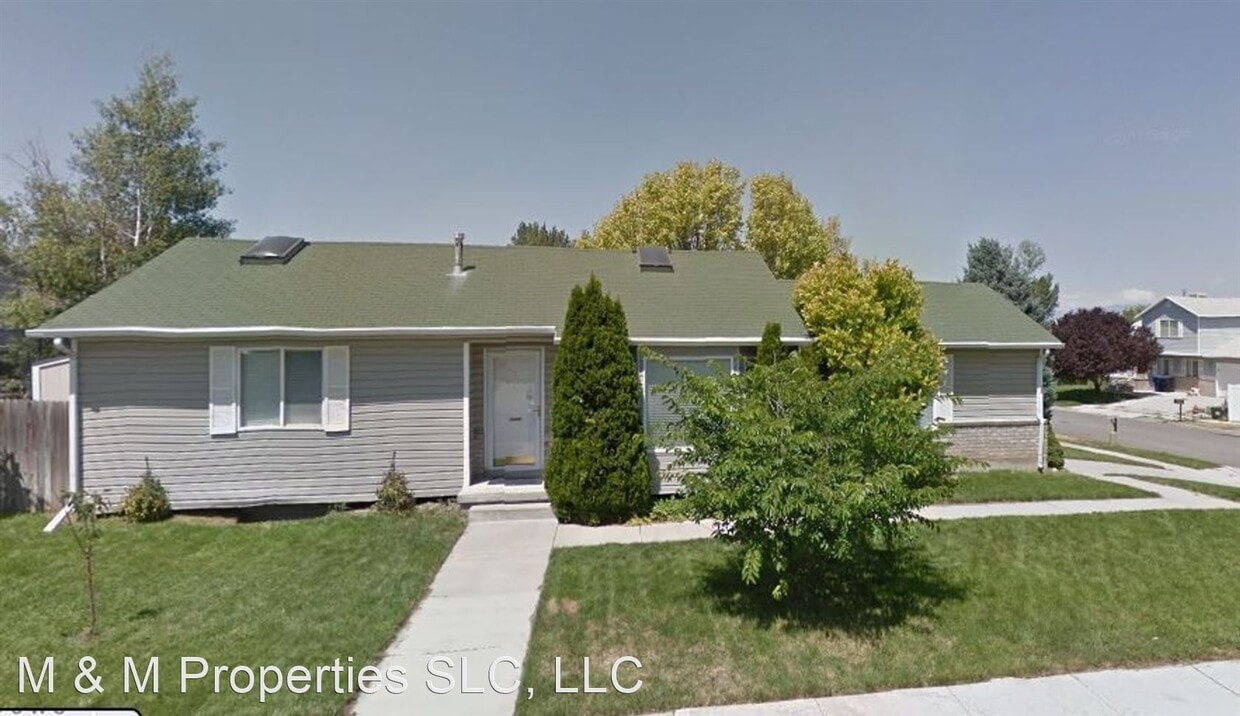 Primary Photo - 3 br, 2 bath House - 4142 W 6550 S