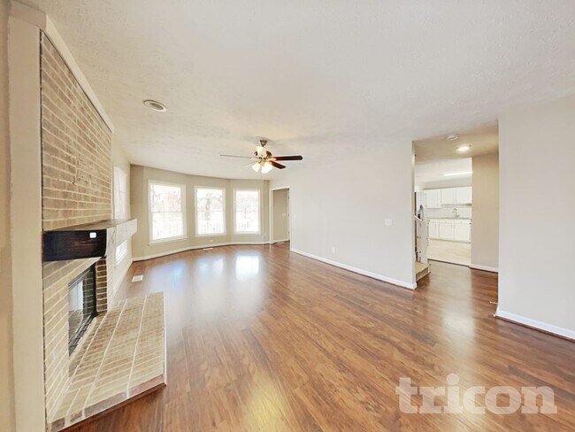 Foto del edificio - 145 Wispy Willow Dr