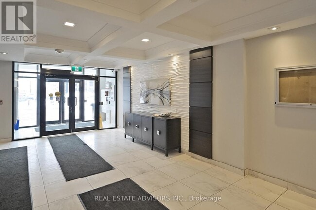 Building Photo - 630 Sauve St