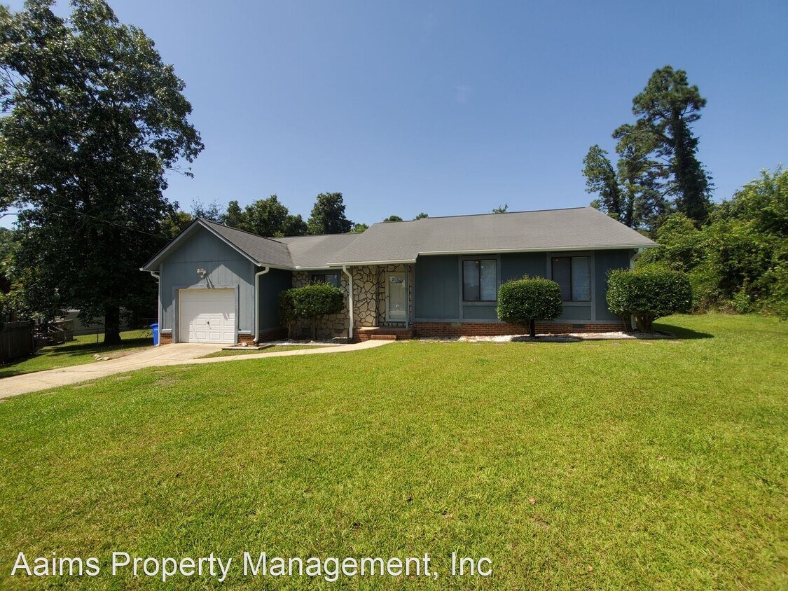 Primary Photo - 3 br, 2 bath House - 6400 Hollyhock Court
