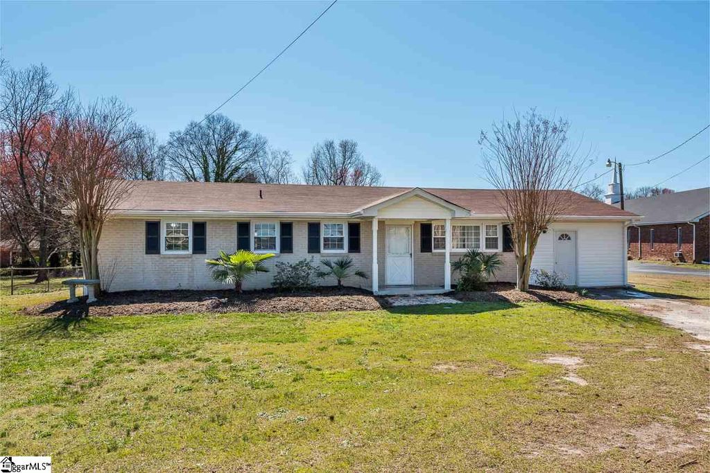 7 Archwood Ct, Taylors, SC 29687 House Rental in Taylors, SC