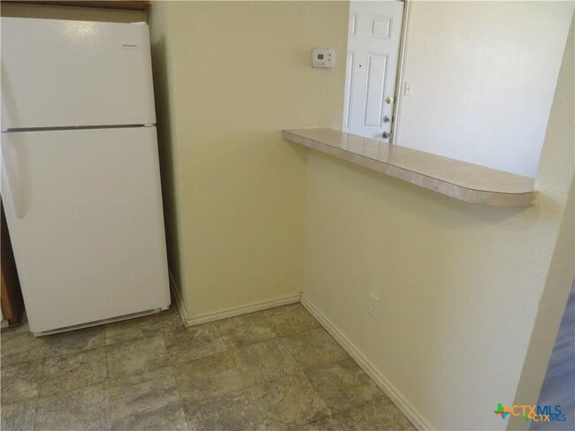 Building Photo - 4002 Gus Dr