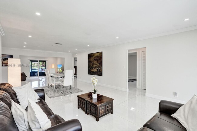 Building Photo - 4662 NW 99th Ave