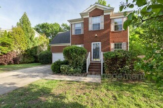 Building Photo - 15505 De Havilland Dr