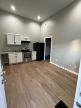 Building Photo - 1518 Howard St