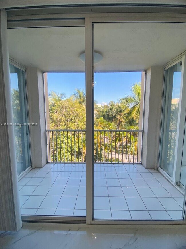 9805 NW 52nd St Unit 414, Doral, FL 33178 Condo for Rent in Doral, FL