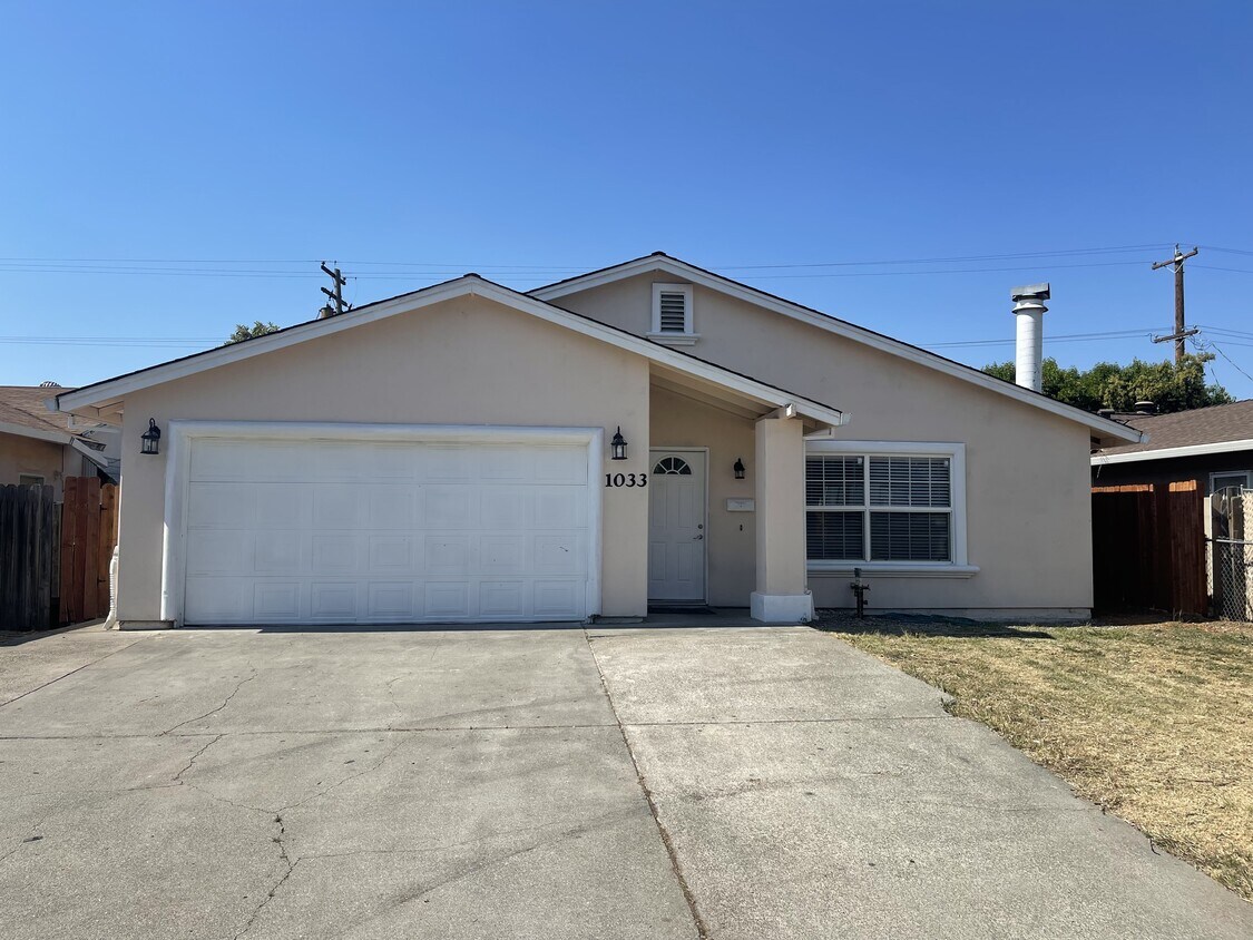 Primary Photo - 1033 Fremont Blvd