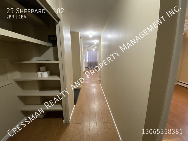 Building Photo - 2 Bed, 1 bath apartment located in Argyle ...