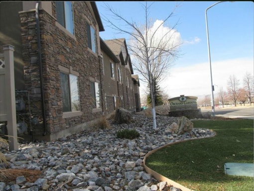 Building Photo - 303 W 2600 S