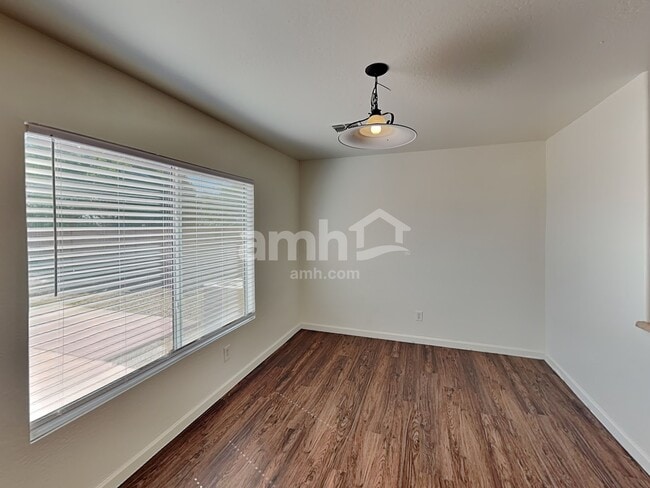 Foto del edificio - 11801 N Olive St