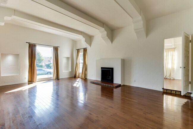 Living Room - 337 S Clark Dr