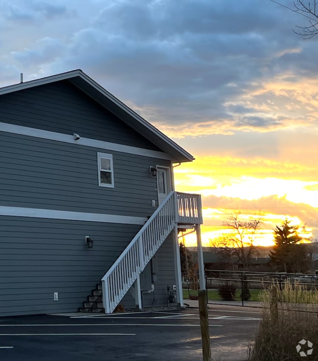 Building Photo - 1538 Cobb Hill Rd