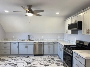 Building Photo - 93 Chapin Ave