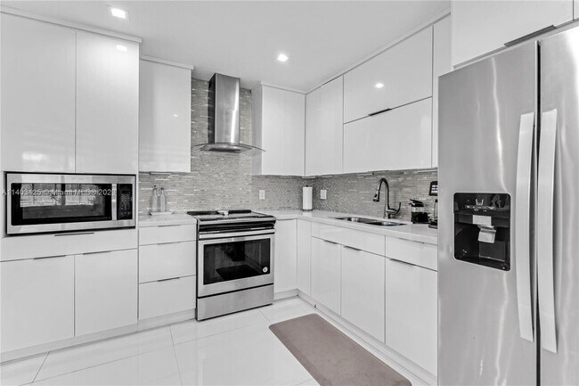 Building Photo - Gorgeous 3bd/2br Home in Homestead