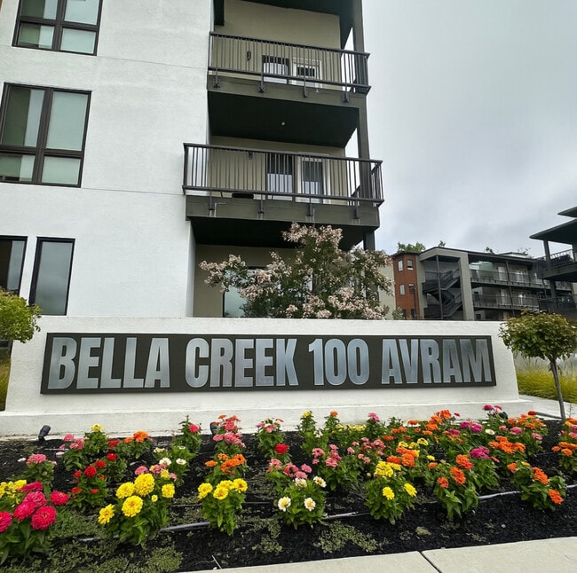 Foto del edificio - Bella Creek Apartments