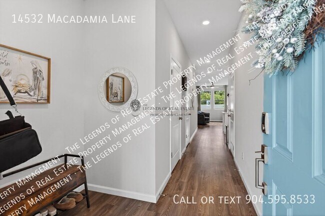 Foto del edificio - 14532 Macadamia Ln