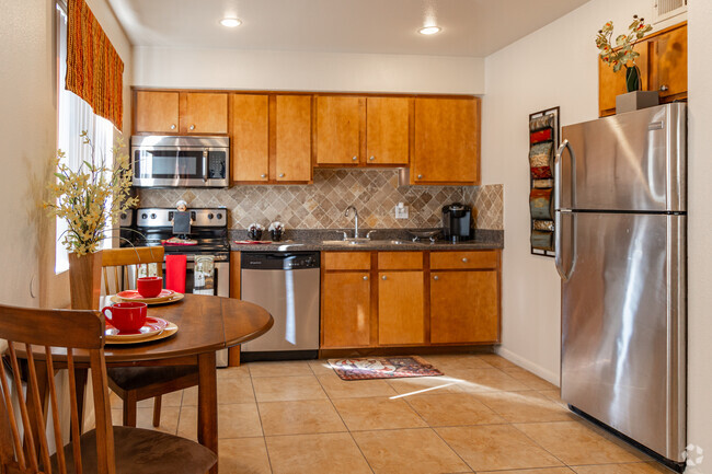 Camelback - 2BD, 1.5BA Kitchen - Camelback Courtyard