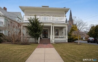 Building Photo - 591 Orange St