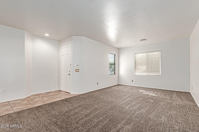 Foto del edificio - 7341 N 72nd Ave