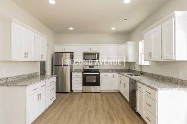 Foto del edificio - 492 Everidge RD