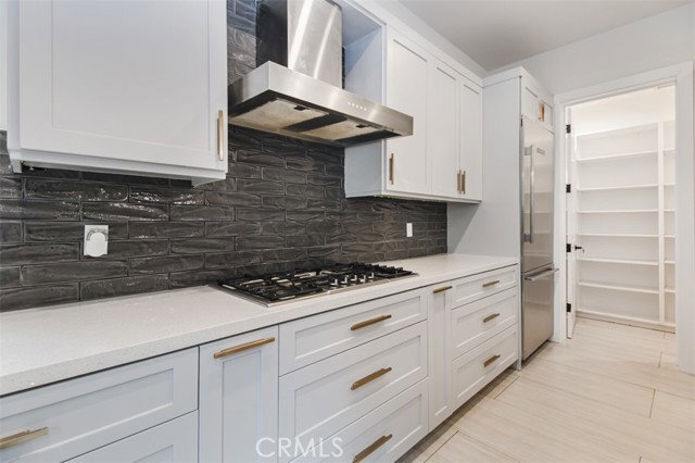 Foto del edificio - 5017 Hesperia Ave