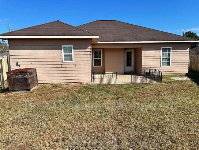 Building Photo - 5715 Boby Dr