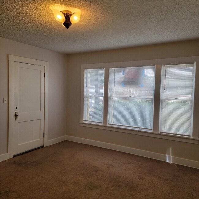 Foto del edificio - 721 SE Kane St