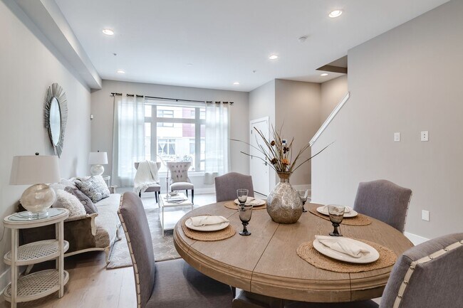 Foto del edificio - Northern Liberties Townhome with Parking