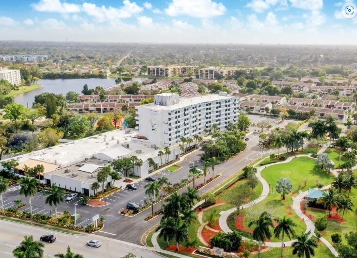 Primary Photo - Chateau Mar Golf Resort