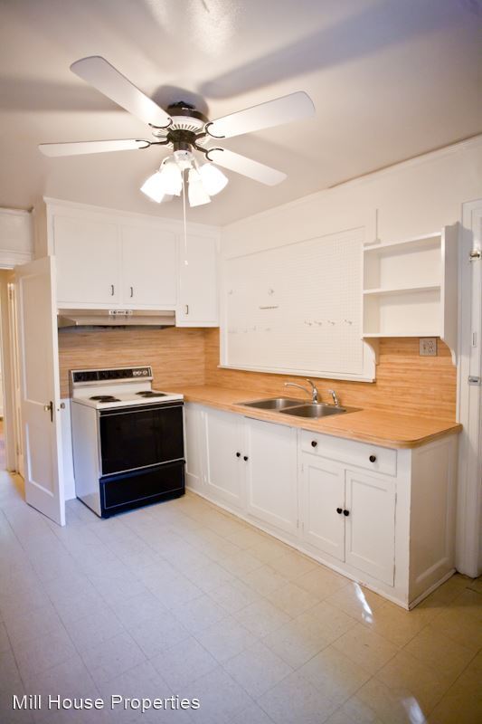 Building Photo - 3 br, 1.5 bath House - 119A North Street