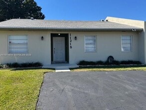 Building Photo - 11218 SW 125th Ct