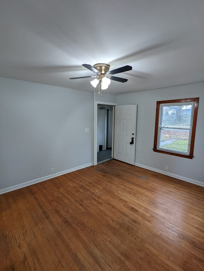 Building Photo - 1334 Nicholson St
