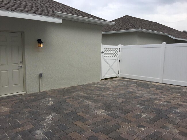 Terrace - 10037 Memoir Ave